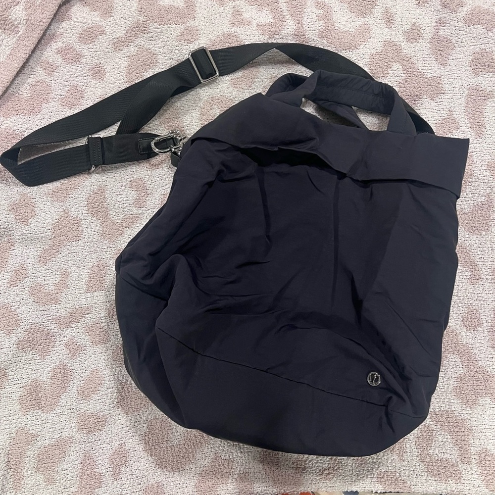 Lululemon On My Level Bag